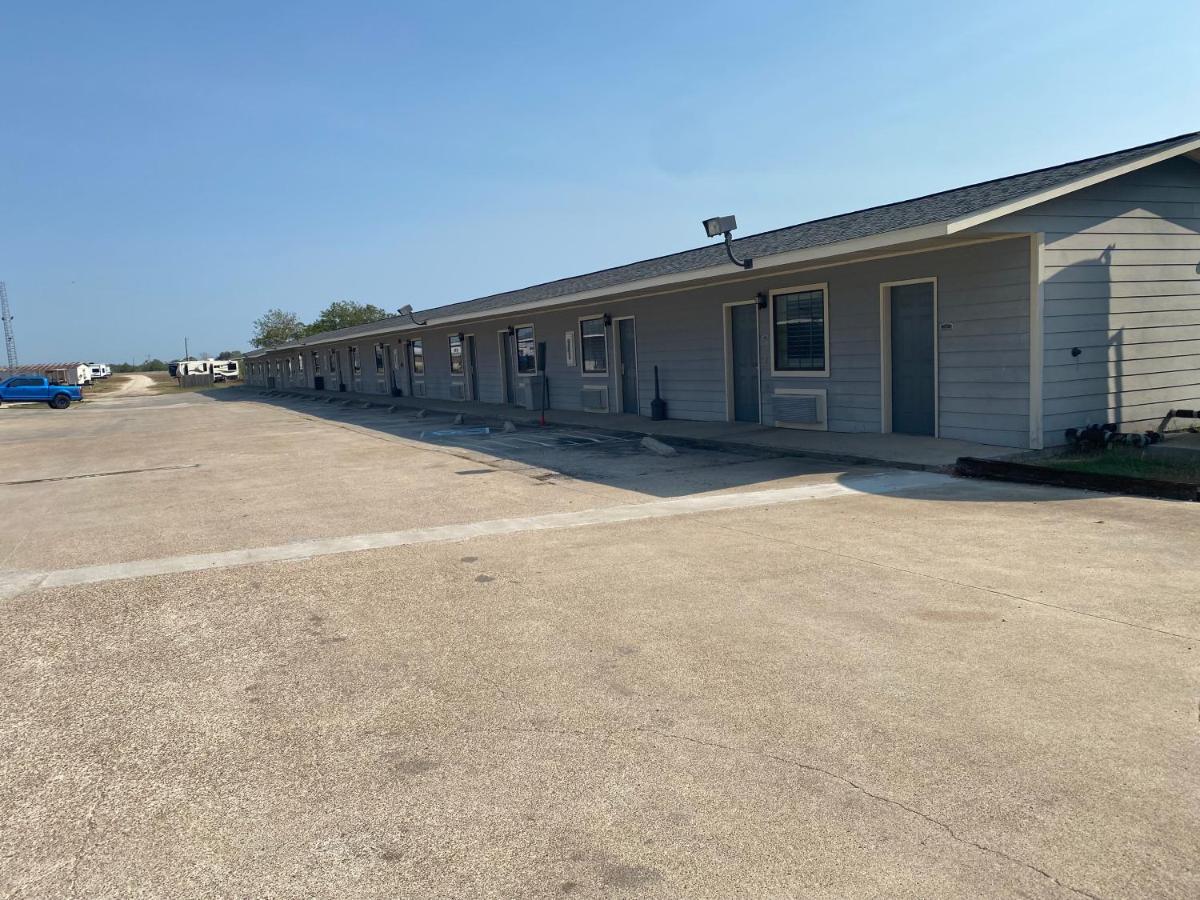 Southern Inns And Suites Now Offering Rv Spaces For Rent Yorktown Extérieur photo