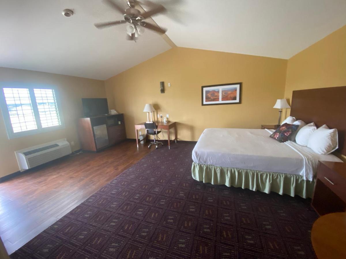 Southern Inns And Suites Now Offering Rv Spaces For Rent Yorktown Extérieur photo